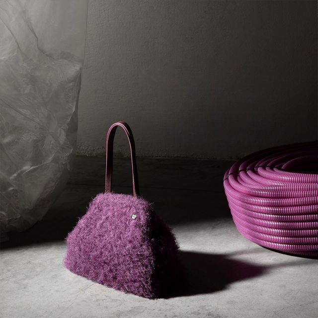 Protagonist of the outfit |  fashionlovers | #changeover collection | #filippocatarzi
.
.
.
#Catarzi1910 #ai2122 #fw2122 #accessoriesaddict #fashionbloggerstyle #timelesselegance #timelessstyle #iconic #craftsmanship #instafashion #hats #hatsmaker #tendance #tenuedujour #instamode #complementos #tendencias #tendencia #diseño #estilo #blogger_de #outfit #bags #bagslover #bagaddict #sacs #bolsas